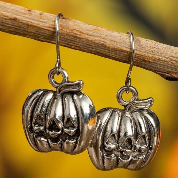Halloween Earring Set: Skull, Pumpkin, Spider Web - Picture 4 of 6